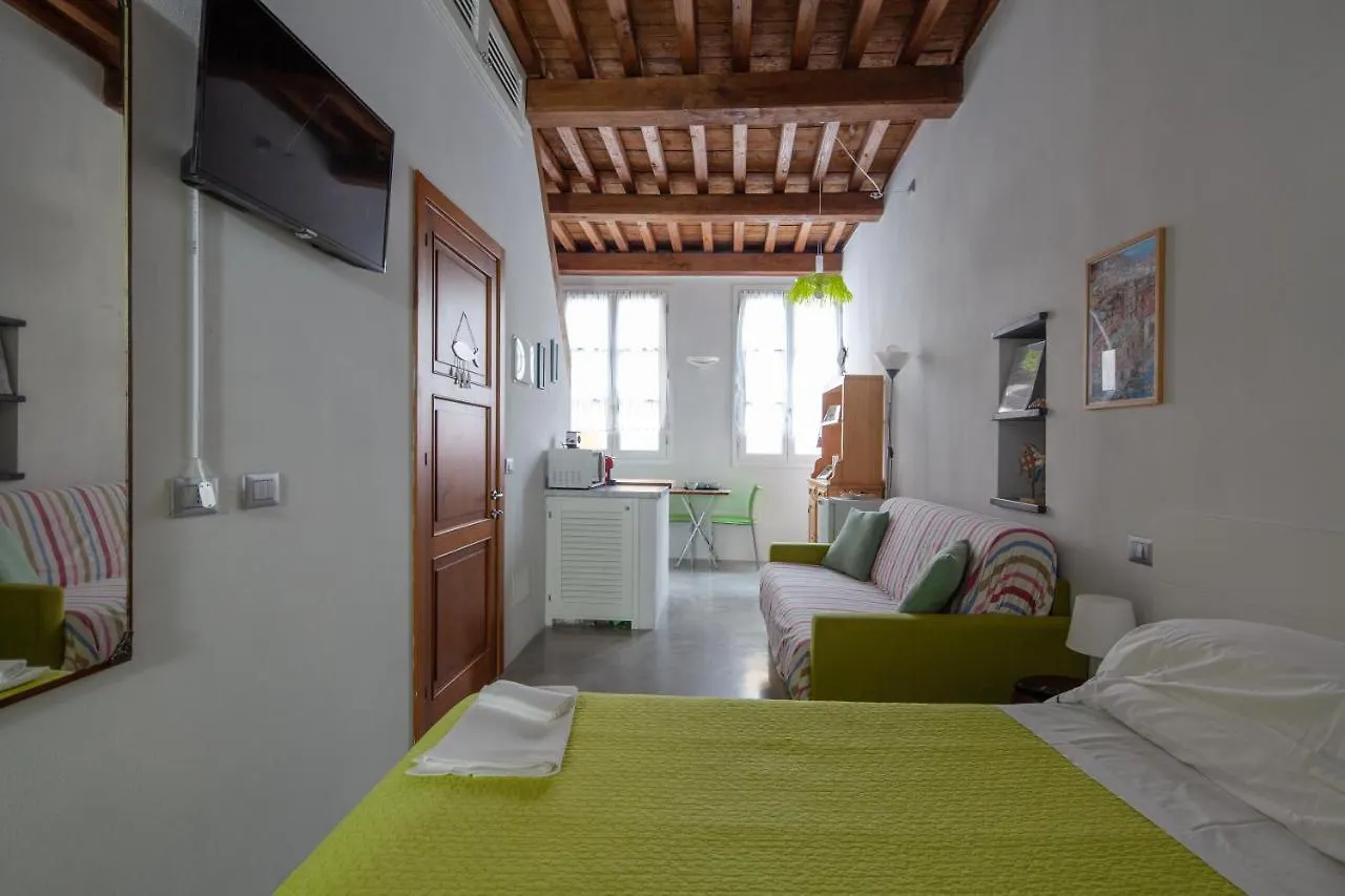Apartamento Ludovica Studio - Backpackers House Vernazza Italia