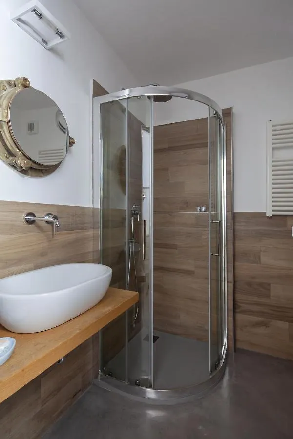 Daire Ludovica Studio - Backpackers House Vernazza İtalya